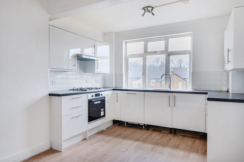 Kitchen- click for photo gallery